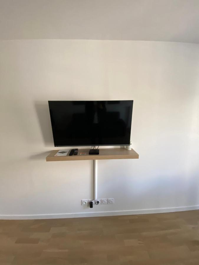 Luxury And Modern 3 Appartement Asnieres Paris מראה חיצוני תמונה